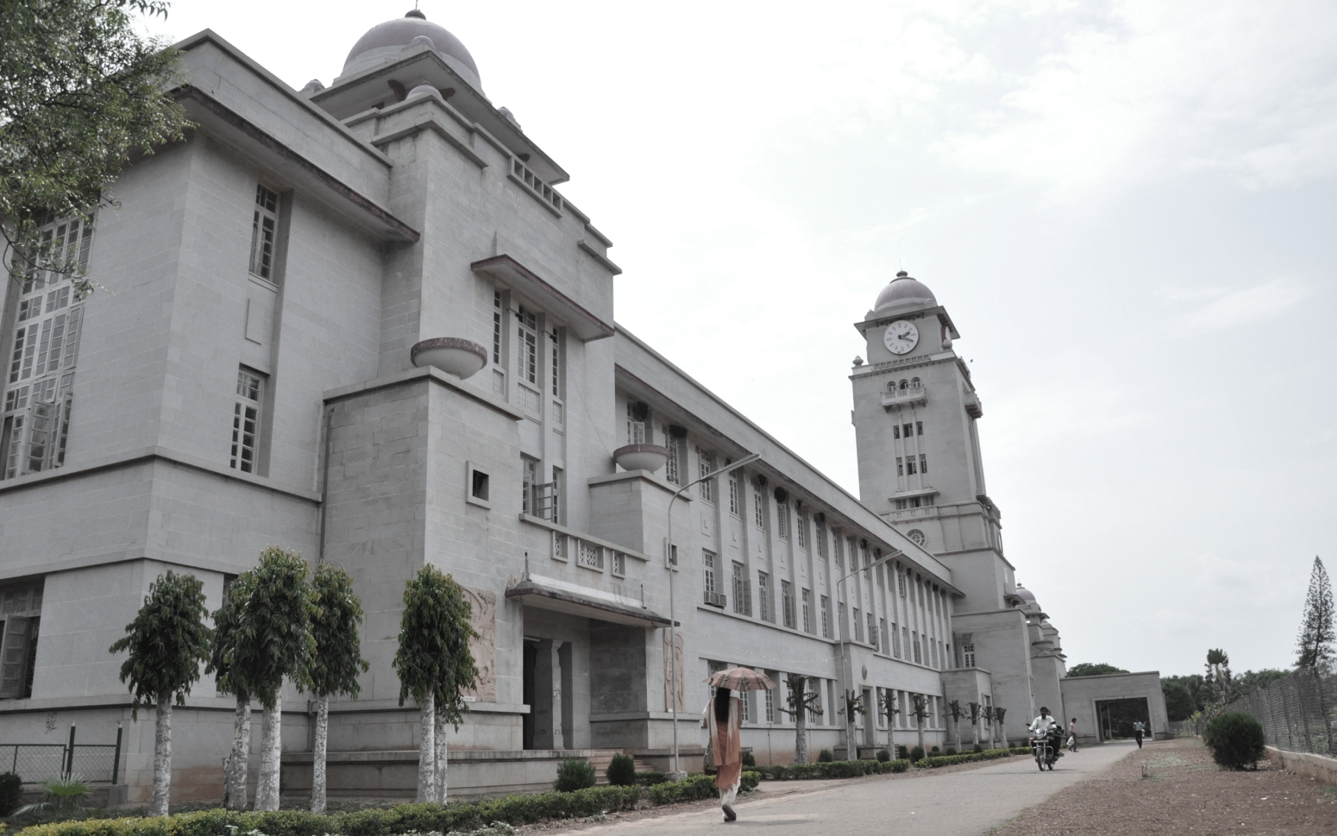 Dharwad Karnataka’s Zest for Literature